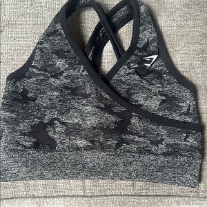 Gymshark Women's Black and Gray Sports Bra